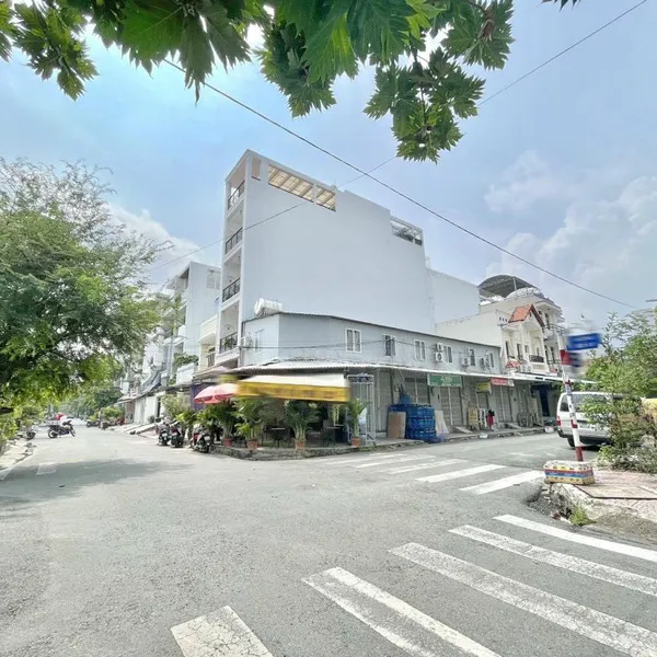 Nhà 2 mặt tiền đường số tân quy 5m x 20m nở hậu 5.8m