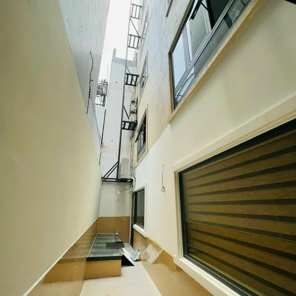 Tòa nhà văn phòng 105 đường số 45, Phường Tân Quy, Quận 7