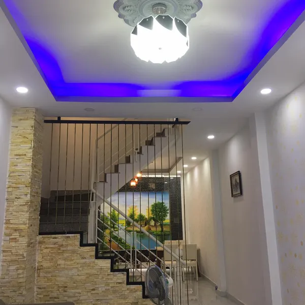 Nhà 2T hẻm Nguyễn Văn Quỳ, 4m x 15m