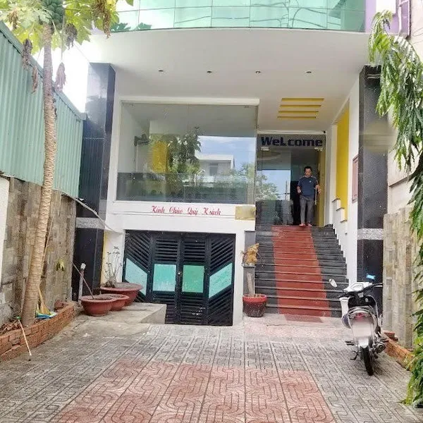 Nhà 5 tầng mặt tiền Nguyễn Thị Thập, Tân Quy , 6m x 28m