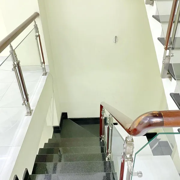 Bán nhà 3T đường 18 , tân phú 4m x 20m