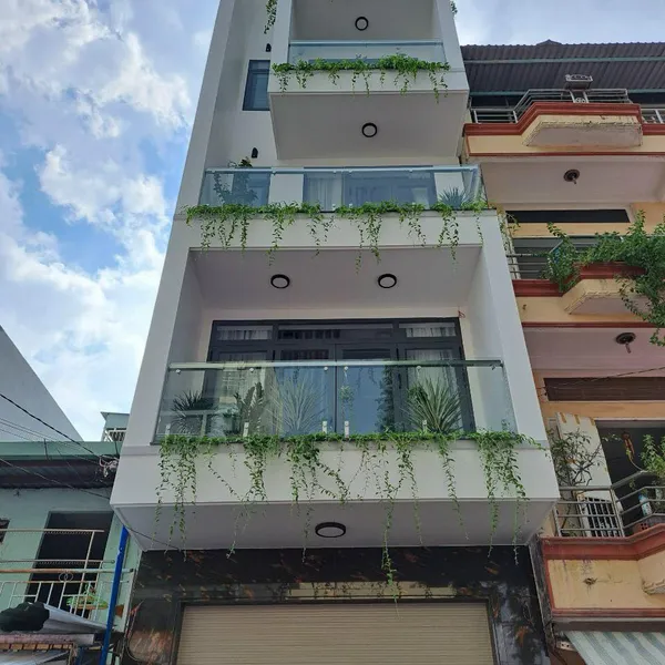 Nhà 5 tầng mặt tiền đường số - gần chợ Tân Mỹ