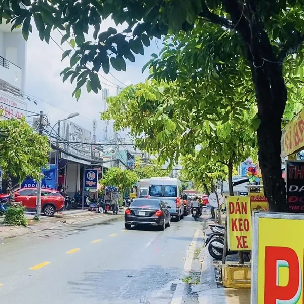 Nhà mặt tiền đường Lê Văn Lương gần Lotte Mart