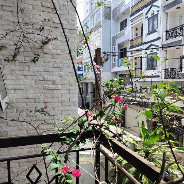 Nhà 4 tầng khu Tạ Ngọc Thảo Quận 7 Diện tích: 5m x 16m