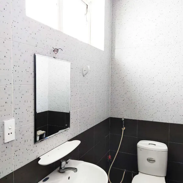 Nhà 4 tầng khu Tạ Ngọc Thảo Quận 7 Diện tích: 5m x 16m