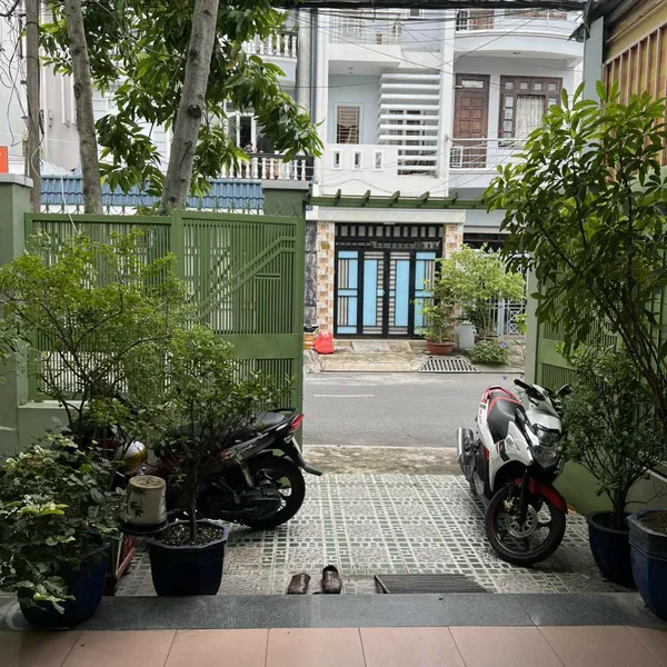 Nhà 3 tầng mặt tiền đường số Lâm Văn Bền Quận 7