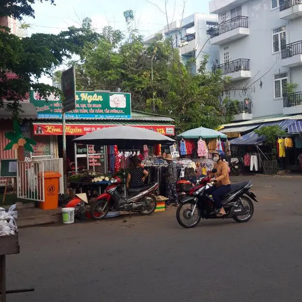 Nhà lô góc 2 mt Cao Thị Chính , 6.5m x 20m