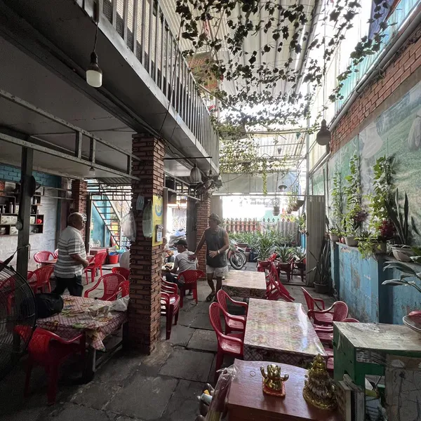 Nhà 2T mặt tiền đường số 17 Dt: 7,6m x 20m