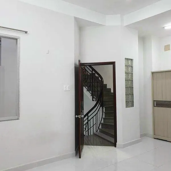 Nhà 4 tầng mặt tiền đại lộ Nguyễn Văn Linh gần Nguyễn Thị Thập