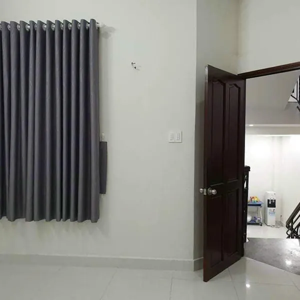 Nhà 4 tầng mặt tiền đại lộ Nguyễn Văn Linh gần Nguyễn Thị Thập