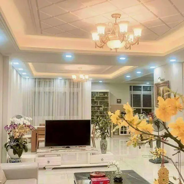 Biệt thự Kim Sơn Quận 7, Diện tích: 10m x 20m gần đại Học Tôn Đức Thắng