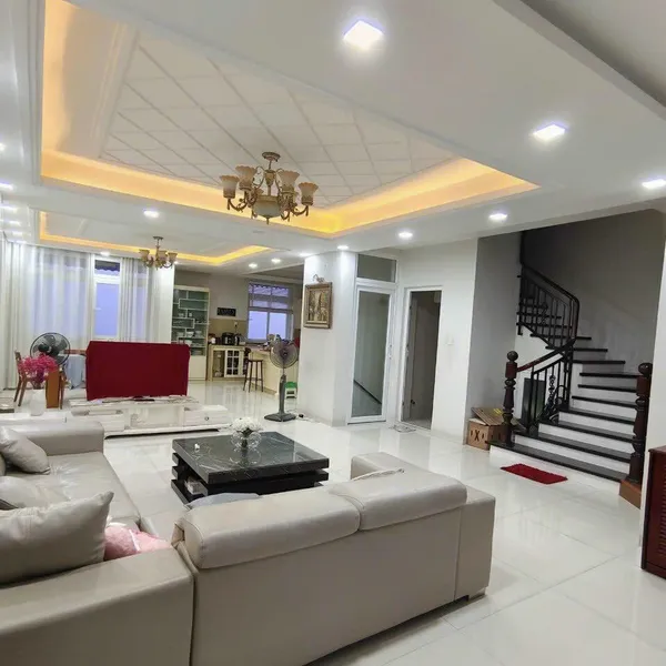 Biệt thự Kim Sơn Quận 7, Diện tích: 10m x 20m gần đại Học Tôn Đức Thắng