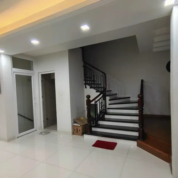 Biệt thự Kim Sơn Quận 7, Diện tích: 10m x 20m gần đại Học Tôn Đức Thắng