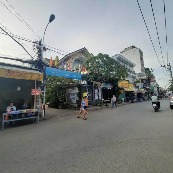 Nhà bề ngang khủng hẻm xe hơi Tân Mỹ Quận 7 ngay cổng ĐH Tài Chính Maketing