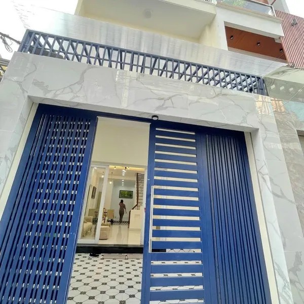 Nhà 2 tầng hẻm Lê Văn Lương 5,8m x 16m