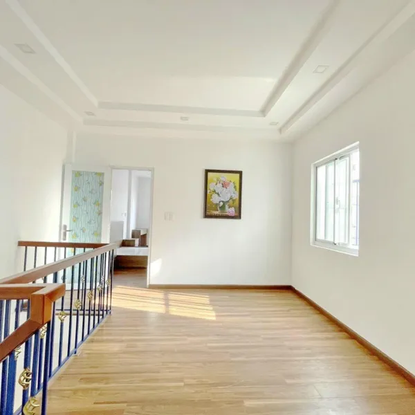 Nhà 2 tầng hẻm Lê Văn Lương 5,8m x 16m