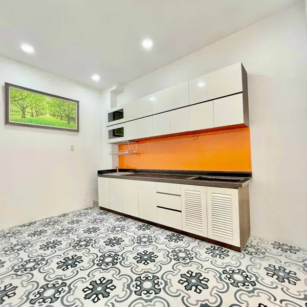 Nhà 2 tầng hẻm Lê Văn Lương 5,8m x 16m