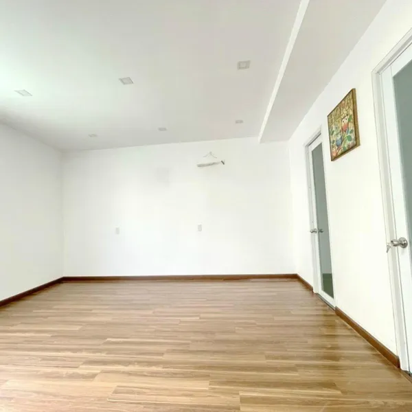 Nhà 2 tầng hẻm Lê Văn Lương 5,8m x 16m