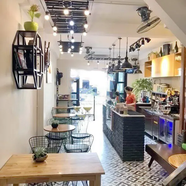 Nhà 2 tầng mặt tiền đường Tân Mỹ kinh doanh buôn bán sầm uất