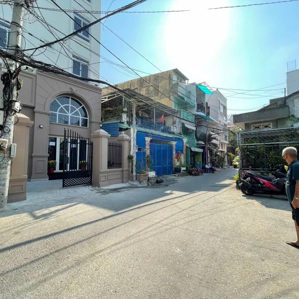 Bán tòa nhà căn hộ dịch vụ Quận Bình Thạnh đường Nguyễn Văn Đậu