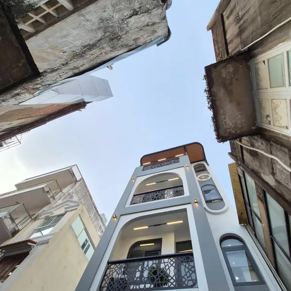 Bán toà nhà căn hộ dịch vụ Quận 1 đường Lê Thánh Tôn, P. Bến Thành