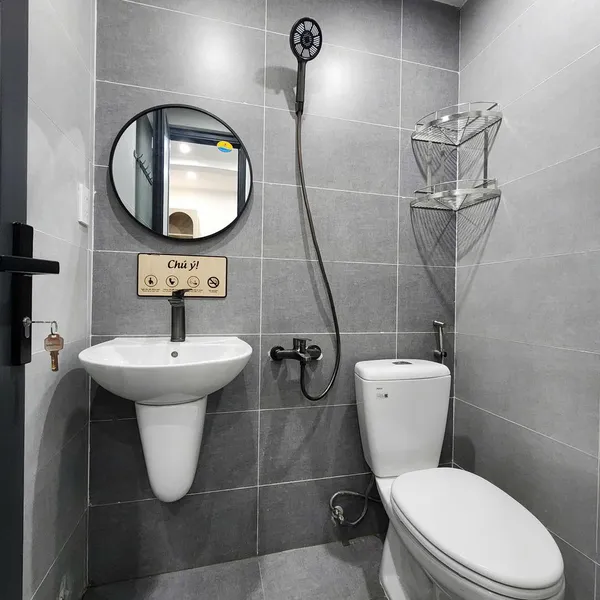 Bán toà nhà căn hộ dịch vụ Quận 1 đường Lê Thánh Tôn, P. Bến Thành