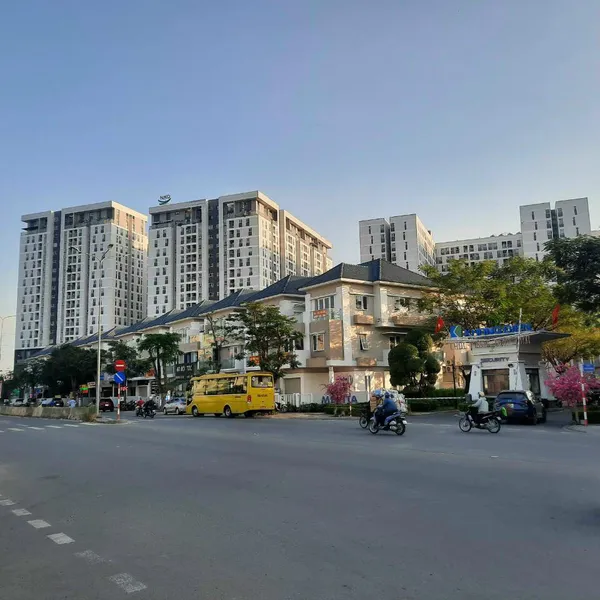 Nhà khai thác dòng tiền mặt tiền Phạm Hữu Lầu 9m x 45m