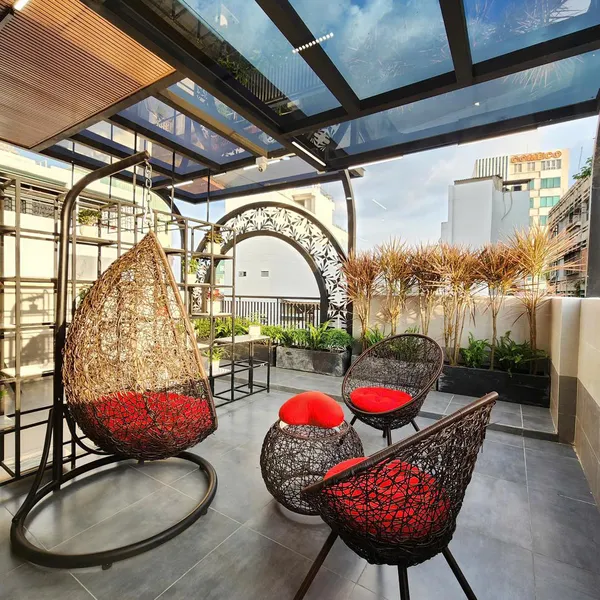 Bán tòa nhà căn hộ dịch vụ Quận 10 đường Điện Biên Phủ