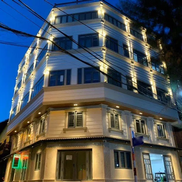 Tòa nhà khai thác dòng tiền Tân Quy Đông 12m x 15m