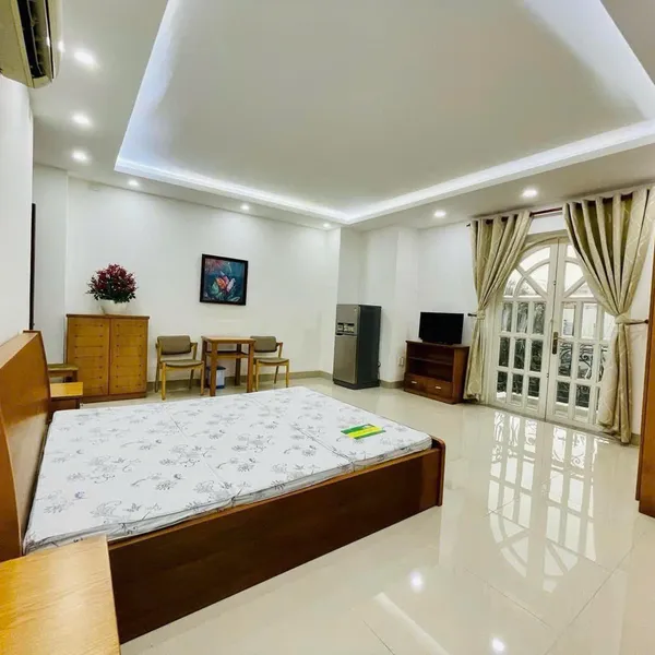 Bán tòa nhà căn hộ dịch vụ Quận 3 đường Lê Văn Sỹ, thu nhập 1,5 tỷ