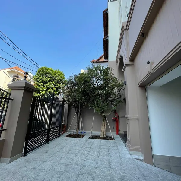 Bán tòa nhà căn hộ dịch vụ Quận Bình Thạnh đường Nguyễn Văn Đậu