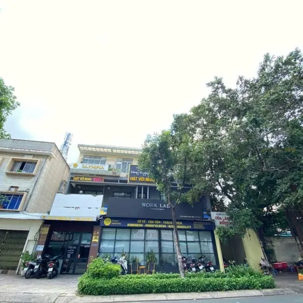 Cho thuê nhà 64 Bà Huyện Thanh Quan, P. Xuân Hoà, Quận 3