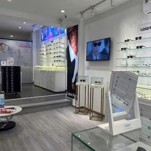 Cho thuê nhà 134 Nguyễn Thái Học, P. Bến Thành, Quận 1