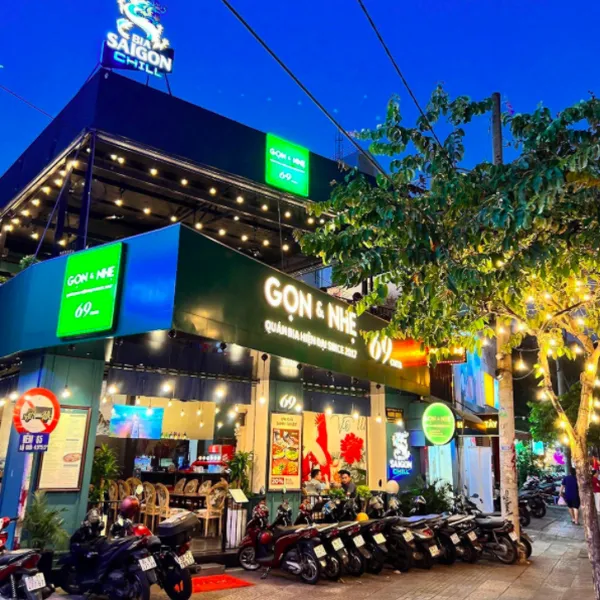 Cho thuê nhà 67 - 69 CMT8, P. Bến Thành, Quận 1