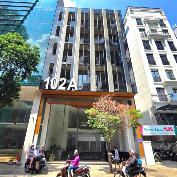 Cho thuê toà nhà 102A Cao Thắng, P. Bàn Cờ, Quận 3